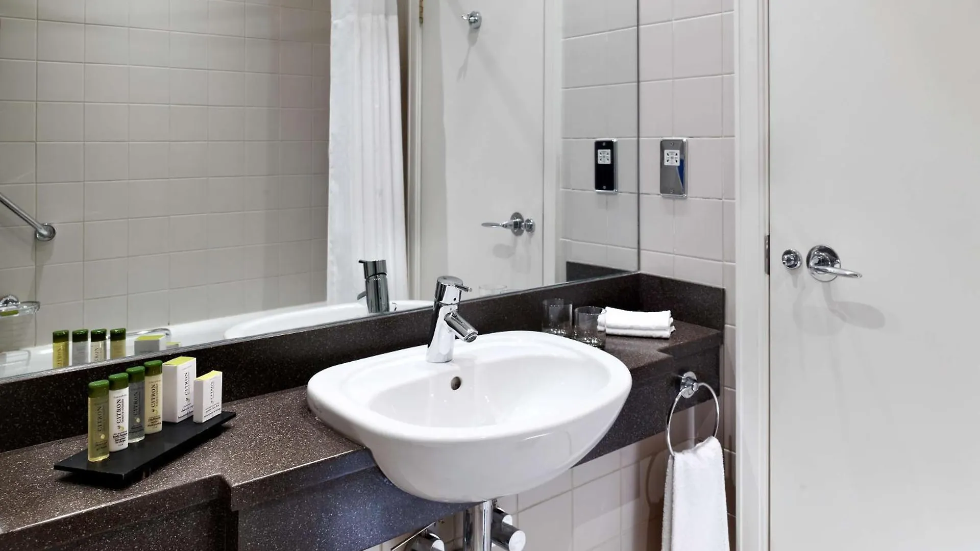 Doubletree By Hilton Sheffield Park Hotel