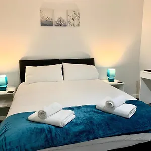 Lark - Sleeps 6, Secure Parking! Perfect For Centre Working Or Leisure In Trendy Kelham Island, Sheffield